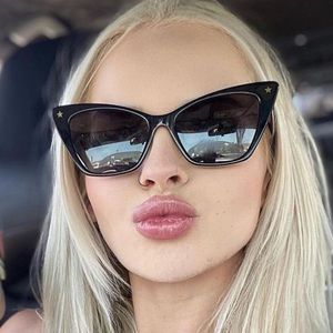 50βs Retro Throwback Cat Eye Sunglasses π» FlyGirls Fly Kitten Sunnies